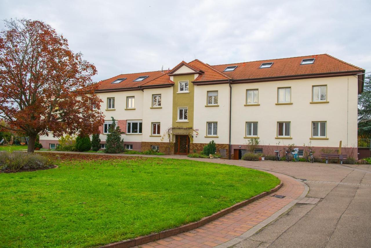 Christliche Gaestehaeuser Weinstrasse Neustadt an der Weinstrasse Luaran gambar