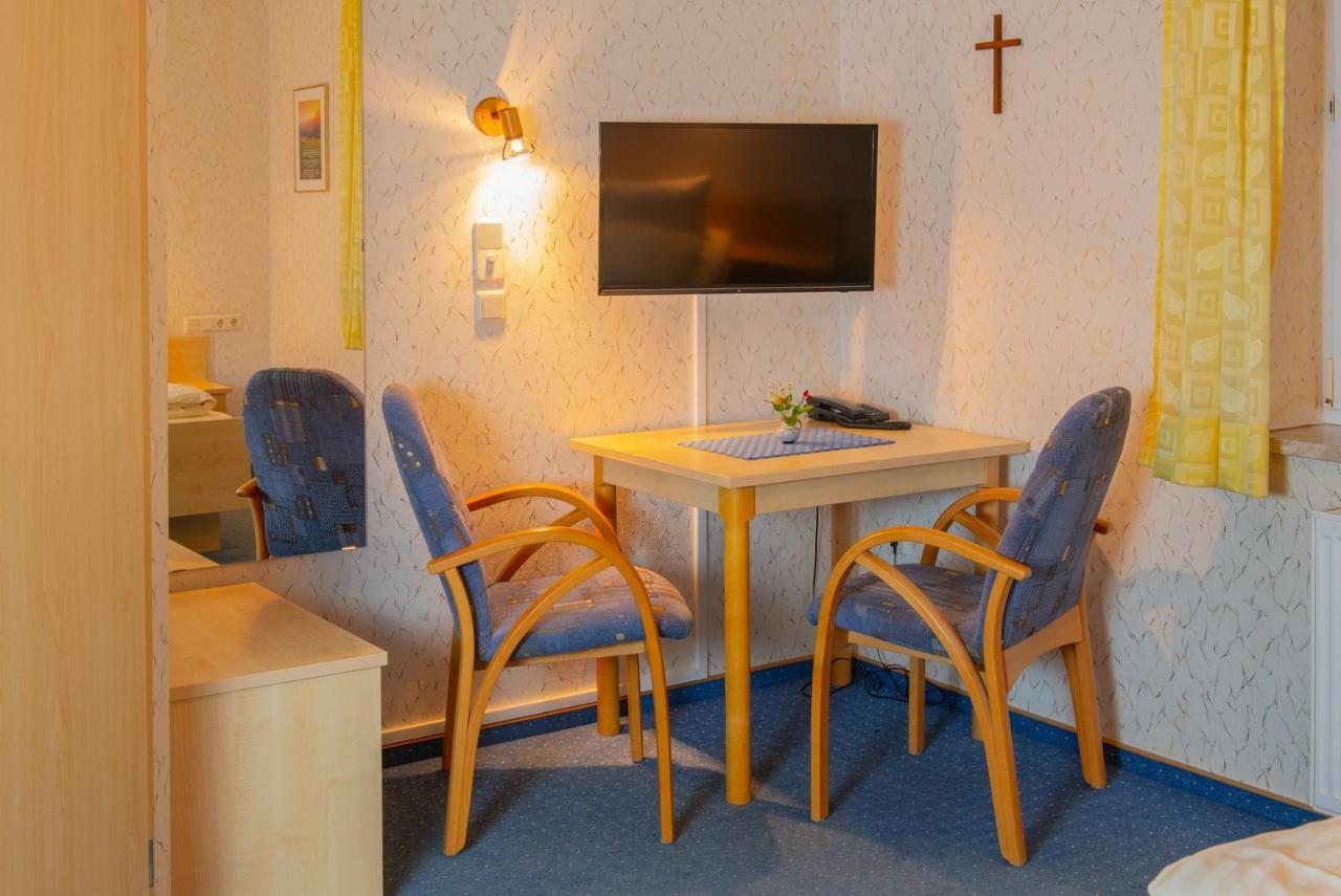 Christliche Gaestehaeuser Weinstrasse Neustadt an der Weinstrasse Luaran gambar